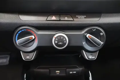 Photo 56 Kia Stonic  1.0 T-GDi 100 ch DCT7