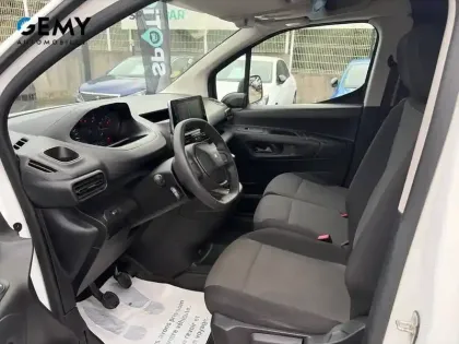 Photo 8 Peugeot Partner  FOURGON STANDARD 650 KG BLUEHDI 100 S&S BVM6