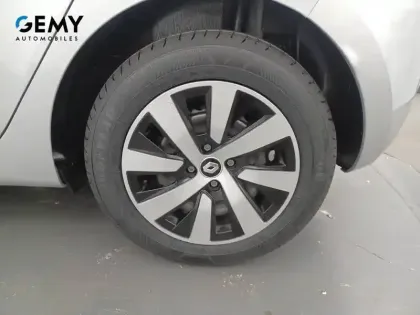 Photo 31 Renault Clio Gén. V (BJA) Ph1 NG Equilibre 5