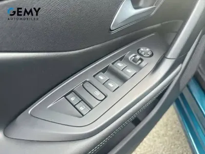 Photo 11 Peugeot 308  BlueHDi 130ch S&S EAT8