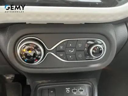Photo 13 Renault Twingo  III Achat Intégral - 21