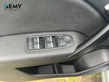 Photo 12 Renault Captur  E-Tech 145 - 21