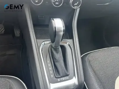 Photo 20 Renault Captur  E-Tech 145 - 21