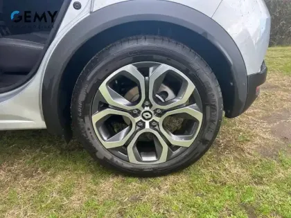 Photo 10 Renault Captur  E-Tech 145 - 21