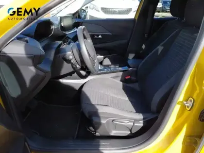 Photo 27 Peugeot 208  Electrique 50 kWh 136ch