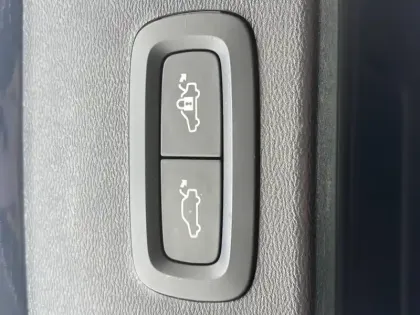 Photo 3 Volvo Xc40  B3 163 ch DCT7