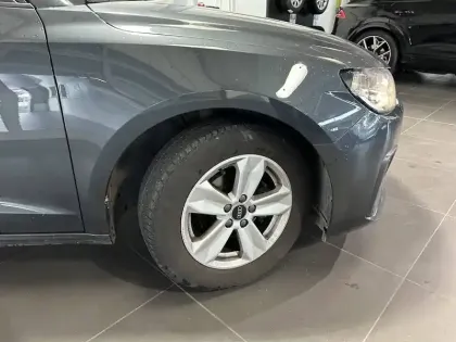 Photo 10 Audi A1  Sportback 25 TFSI 95 ch BVM5