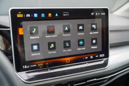 Photo 26 Volkswagen Golf  1.5 eHybrid 204 DSG6