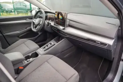 Photo 9 Volkswagen Golf  1.5 eHybrid 204 DSG6