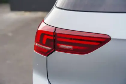 Photo 5 Volkswagen Golf  1.5 eHybrid 204 DSG6