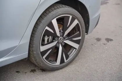 Photo 14 Volkswagen Golf  1.5 eHybrid 204 DSG6