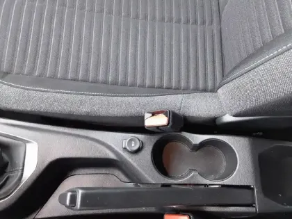 Photo 23 Peugeot 208  PureTech 100 S&S BVM6