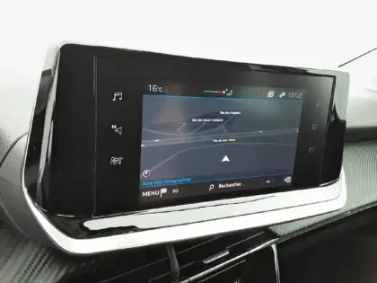 Photo 20 Peugeot 208  PureTech 100 S&S BVM6