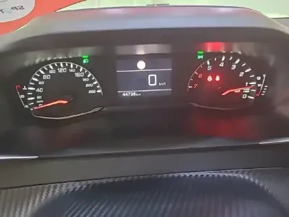 Photo 9 Peugeot 208  PureTech 100 S&S BVM6