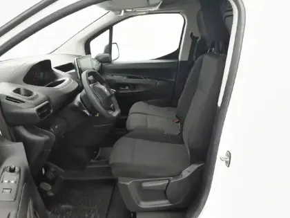 Photo 10 Peugeot Partner  FOURGON STANDARD 1000 KG PURETECH 110 S&S BVM6