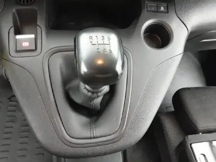 Photo 13 Peugeot Partner  FOURGON STANDARD 1000 KG PURETECH 110 S&S BVM6