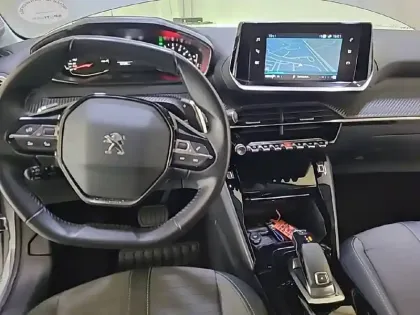 Photo 7 Peugeot 208  PureTech 100 S&S EAT8