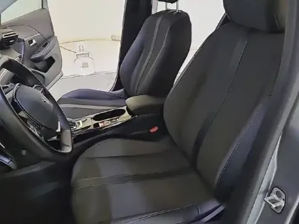 Photo 10 Peugeot 208  PureTech 100 S&S EAT8