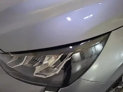 Photo 15 Peugeot 208  PureTech 100 S&S EAT8