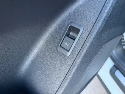 Photo 21 Audi Q3  35 TDI 150 ch S tronic 7