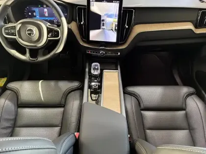 Photo 6 Volvo Xc60  T6 AWD Hybride rechargeable 253 ch+145 ch Geartronic 8