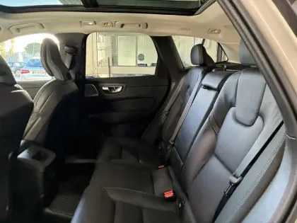 Photo 16 Volvo Xc60  T6 AWD Hybride rechargeable 253 ch+145 ch Geartronic 8