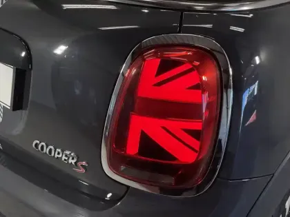 Photo 21 Mini Mini Cabriolet Cooper S 192 ch BVA7