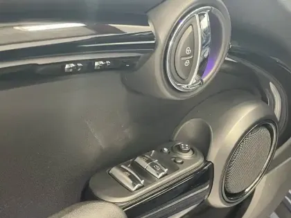 Photo 29 Mini Mini Cabriolet Cooper S 192 ch BVA7