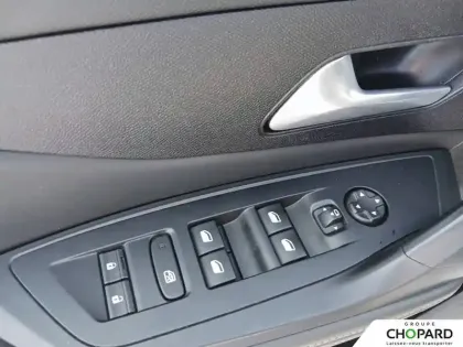 Photo 33 Peugeot 308  PureTech 130ch S&S BVM6