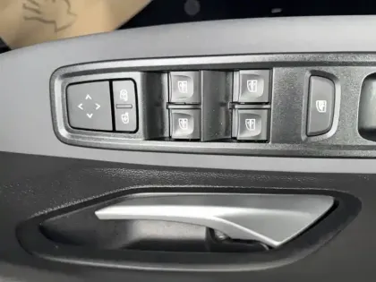 Photo 37 Dacia Sandero  ECO-G 100 GSR2