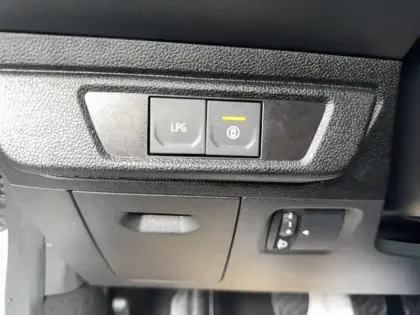 Photo 36 Dacia Sandero  ECO-G 100 GSR2