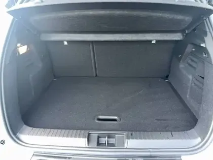 Photo 11 Renault Captur  E-Tech full hybrid 145 ch