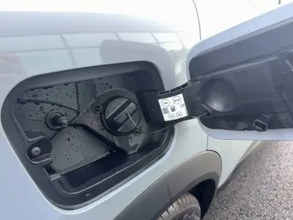 Photo 35 Renault Captur  E-Tech full hybrid 145 ch