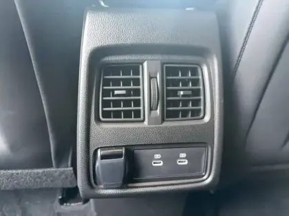 Photo 30 Renault Captur  E-Tech full hybrid 145 ch