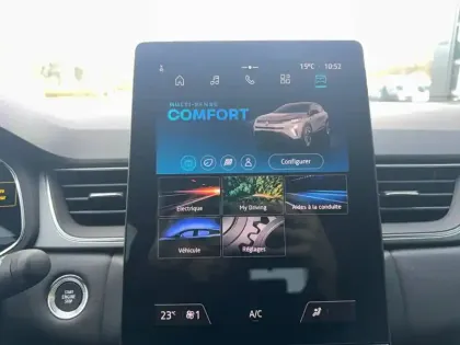 Photo 21 Renault Captur  E-Tech full hybrid 145 ch