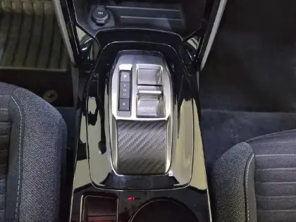 Photo 13 Peugeot 208  Electrique 50 kWh 136ch