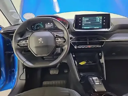 Photo 7 Peugeot 208  Electrique 50 kWh 136ch