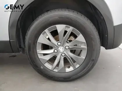 Photo 44 Peugeot 2008  PureTech 100 S&S BVM6