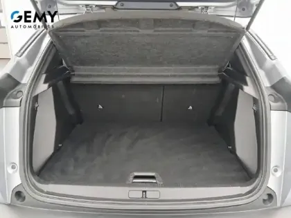 Photo 39 Peugeot 2008  PureTech 100 S&S BVM6