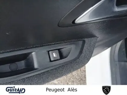 Photo 12 Peugeot 208  Electrique 50 kWh 136ch