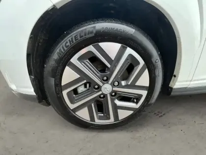 Photo 8 Hyundai Kona  Electrique 39 kWh - 136 ch