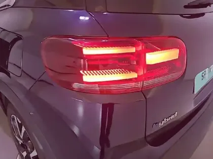 Photo 16 Citroën C5 aircross  Hybride Rechargeable 225 e-EAT8