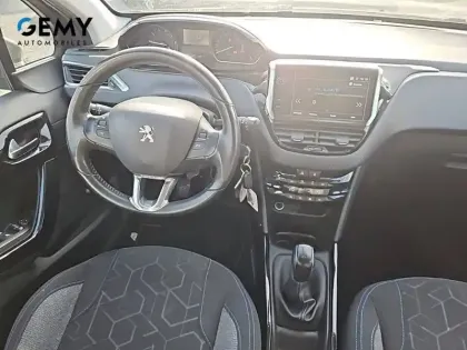 Photo 7 Peugeot 2008  PureTech 82ch S&S BVM5