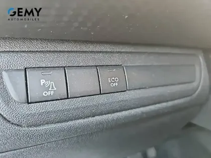 Photo 13 Peugeot 2008  PureTech 82ch S&S BVM5