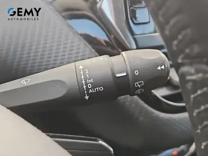 Photo 18 Peugeot 2008  PureTech 82ch S&S BVM5