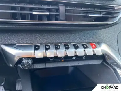 Photo 13 Peugeot 3008  Puretech 130ch S&S EAT8