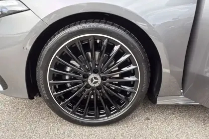 Photo 10 Mercedes Classe A  200 7G-DCT