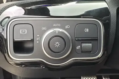 Photo 22 Mercedes Classe A  200 7G-DCT