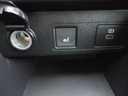 Photo 40 Dacia Jogger  Hybrid 140 7 places GSR2