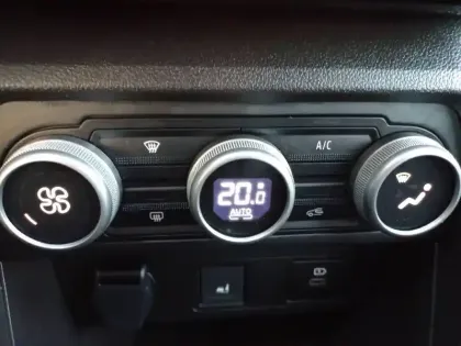 Photo 39 Dacia Jogger  Hybrid 140 7 places GSR2